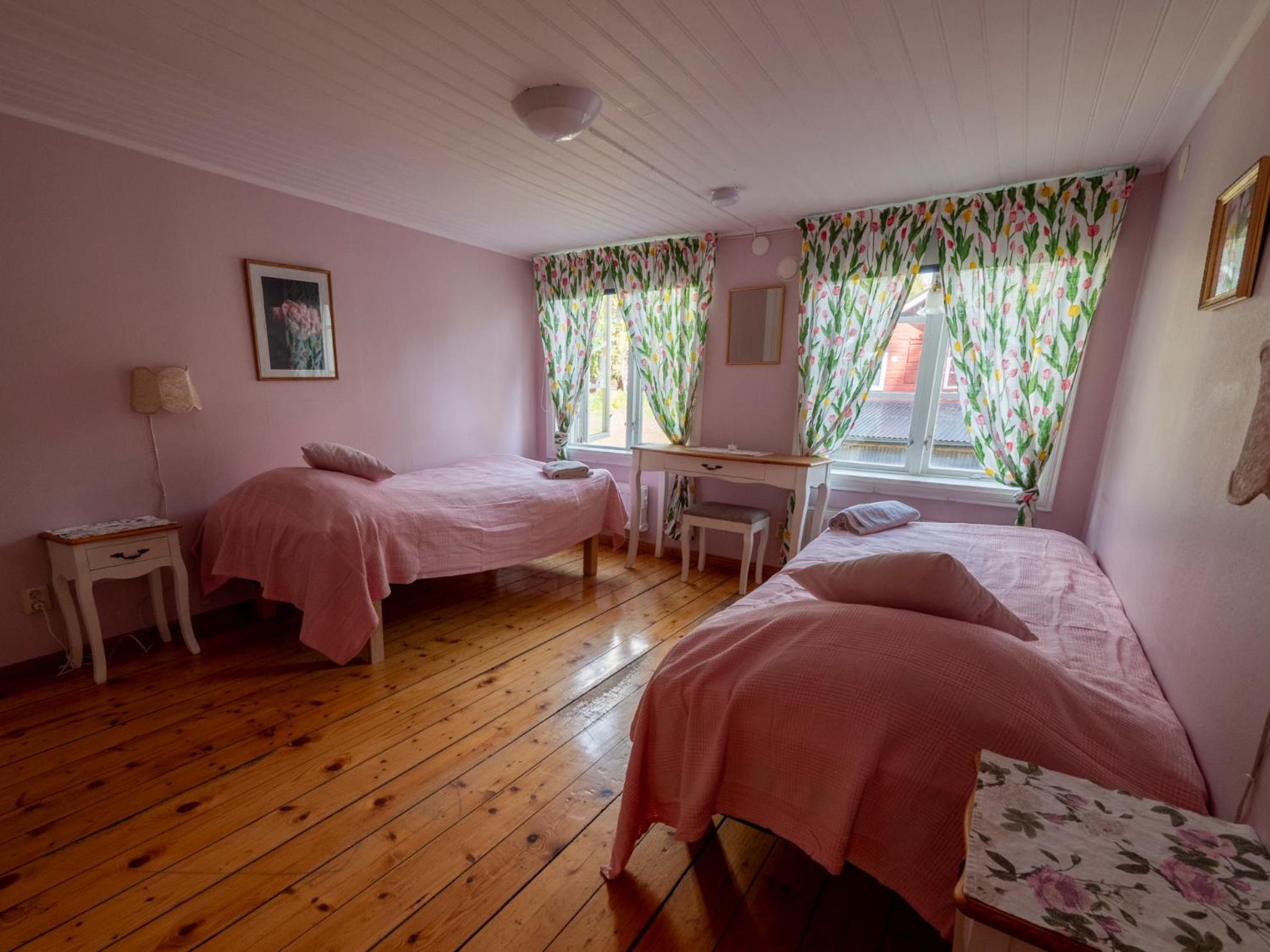 Enecopia Bed & Breakfast Enköping Extérieur photo